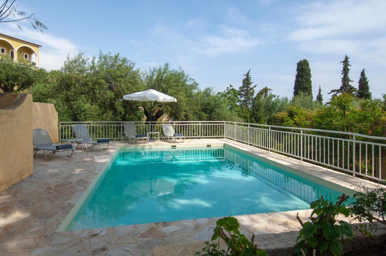 Villa Serena Nisaki  Exterior photo